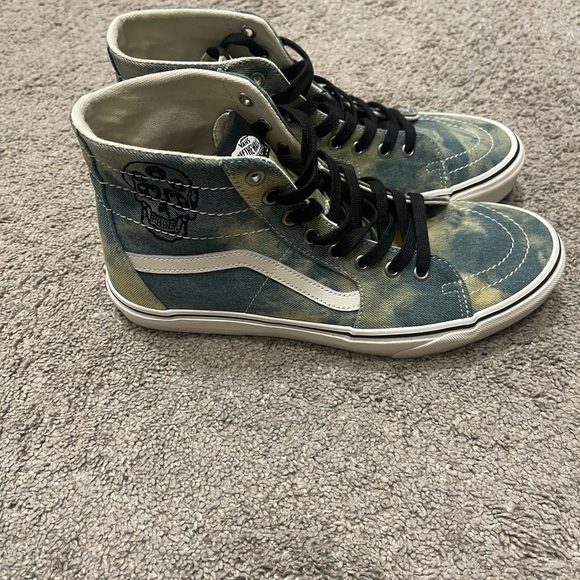 NWOT Vans High-Top Sneakers in Blue Acid Wash with Skull - Picture 2 of 6